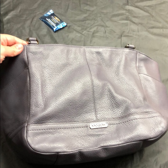 Coach - Picture 4 of 7